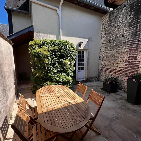 Maison Bleue Beaumont-en-Auge